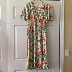 🎉SOLD LOCALLY🎉 Orange creek floral dress Small